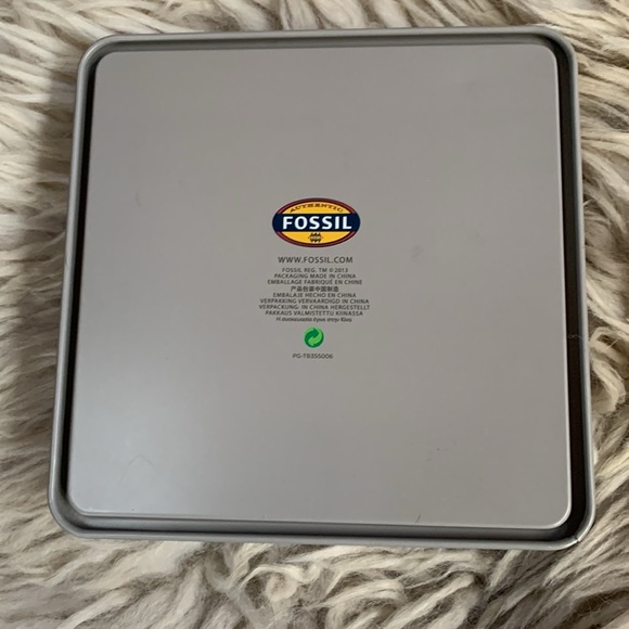 🆕 fossil tri-fold wallet 🆕 - Picture 2 of 5